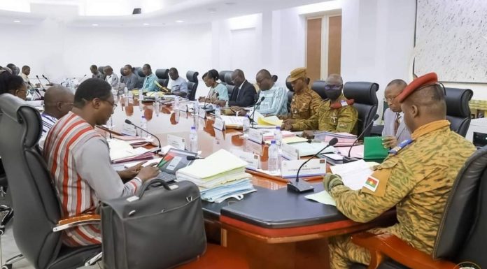 conseil-des-ministre-mpsr-2-696x385-1_1