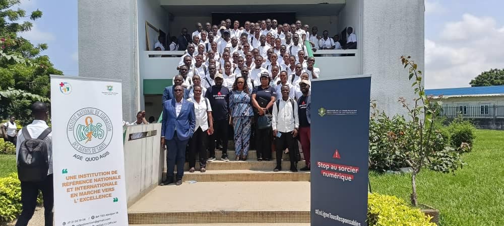 des_eleves_de_infas_formes