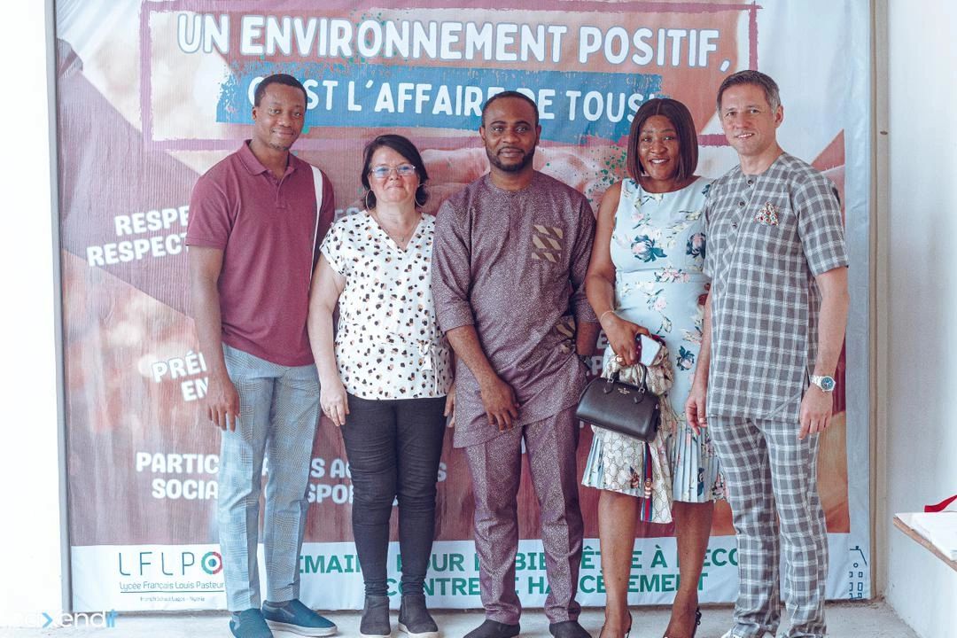 Sensibilisation au cyberharcèlement : CDA et Axendit Limited forment les élèves du Lycée Français Louis Pasteur à Lagos au Nigéria