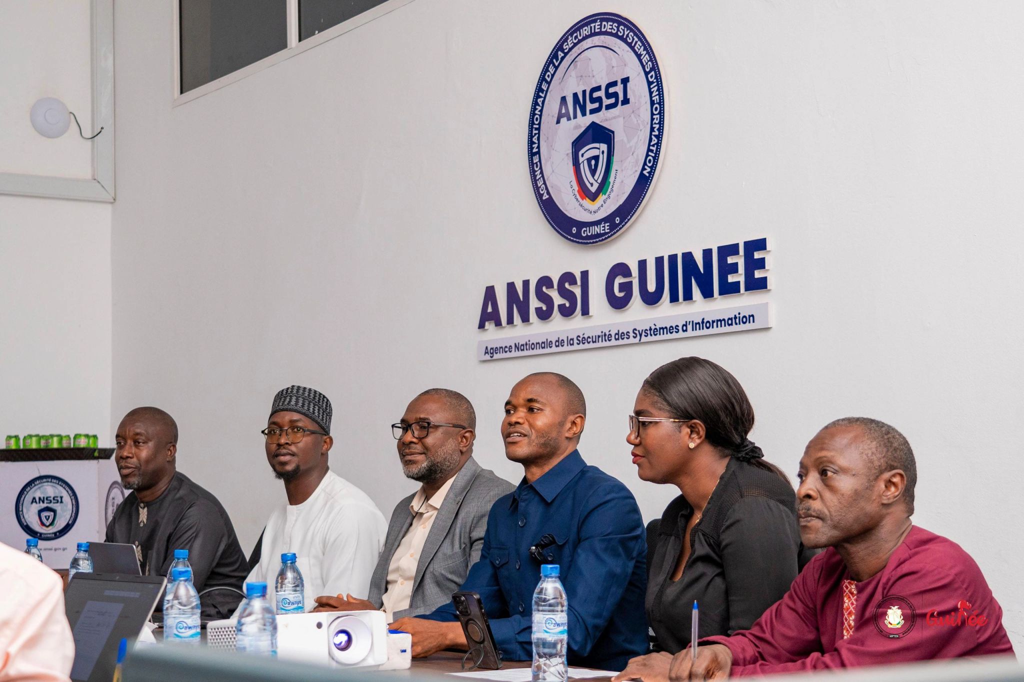 La Ministre du Numérique évalue la résilience cyber de la Guinée aux côtés de l’ANSSI